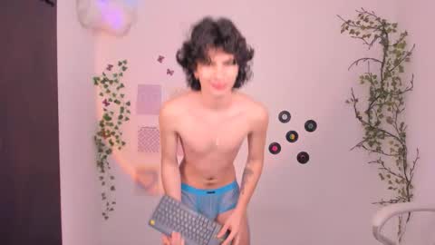 Angel online show from 09-24-25, 06:11