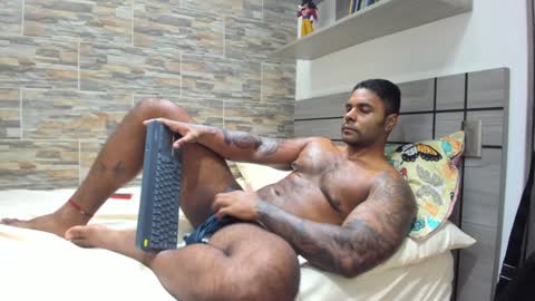 angelo_evans33 online show from 01-09-25, 04:19