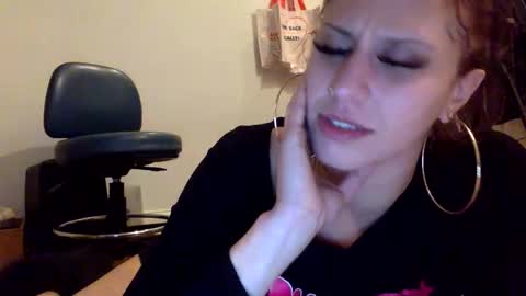 Snapshot of angelofdesire9 chatting on 10-21-25, 02:34 Angel online show from 10-21-25, 02:34