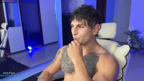 Angelo Ferro online show from 02-23-25, 01:24