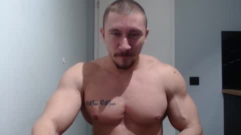  ------- SEX SHOW WITH GUYS AND GIRLS  MUSCLE SHOW online show from 12-10-24, 11:43