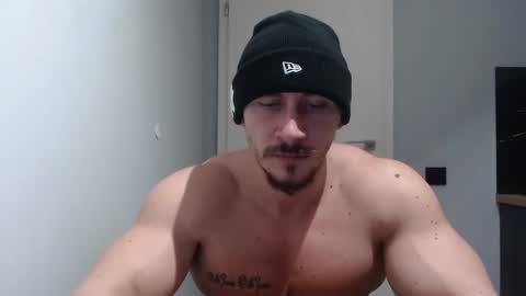  ------- SEX SHOW WITH GUYS AND GIRLS  MUSCLE SHOW online show from 01-16-25, 07:10