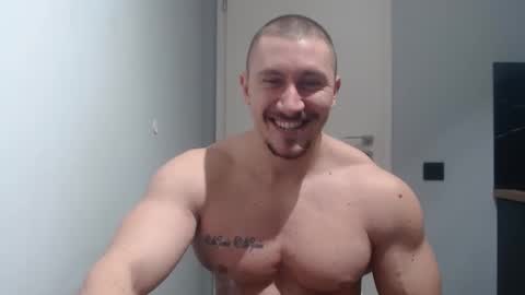  ------- SEX SHOW WITH GUYS AND GIRLS  MUSCLE SHOW online show from 02-25-25, 06:09