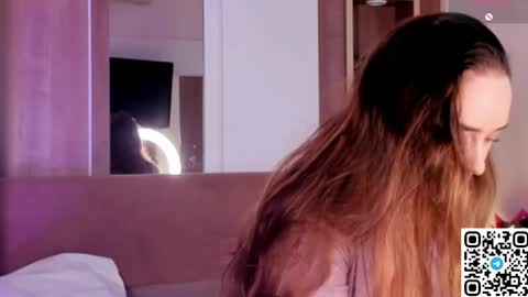 Snapshot of angelpaull chatting on 05-20-26, 07:14 Angel online show from 05-20-26, 07:14