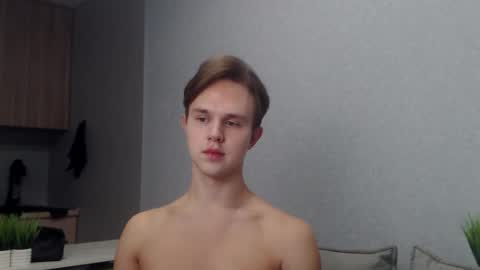 Angel online show from 11-04-25, 09:08