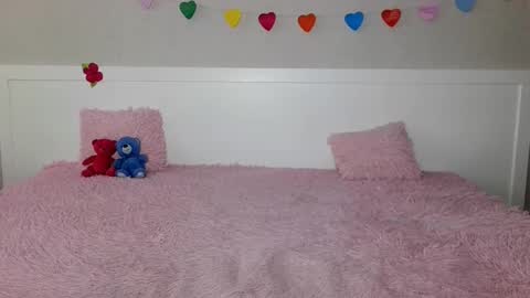 Yana online show from 02-19-25, 07:50