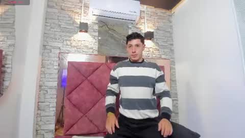 Snapshot of angelsbeaumont chatting on 07-13-26, 11:57 Angel Beaumont online show from 07-13-26, 11:57