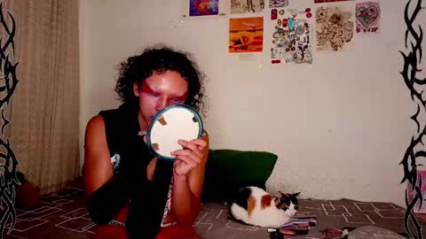 Snapshot of angelsdustxxx chatting on 02-09-25, 07:27 online show from 02-09-25, 07:27