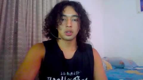 Snapshot of angelsdustxxx chatting on 09-30-25, 04:39 online show from 09-30-25, 04:39