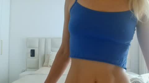Alesia online show from 06-21-26, 07:11
