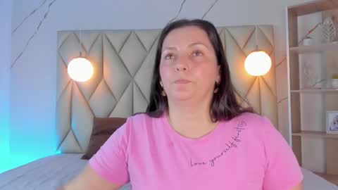 ANGIE online show from 11-27-25, 02:52