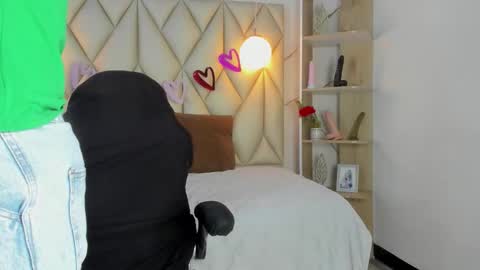 ANGIE online show from 03-10-26, 01:05