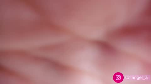 Snapshot of angeluniverse chatting on 10-12-25, 01:48 angel online show from 10-12-25, 01:48