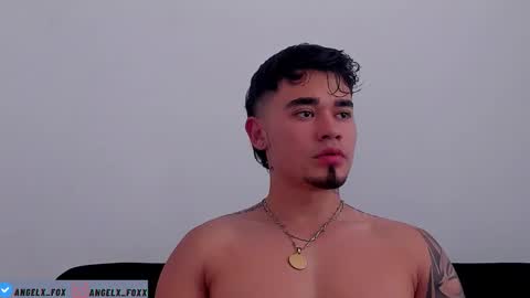 Angel Fox online show from 11-22-25, 05:12