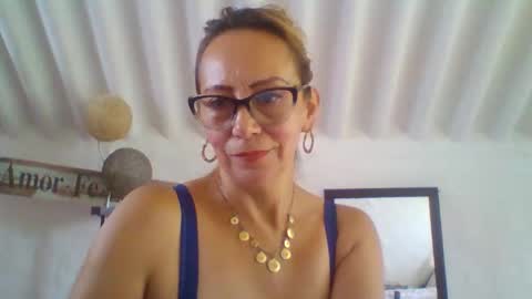 Snapshot of angelycute476334 chatting on 11-22-25, 05:56 angelycute476334 online show from 11-22-25, 05:56