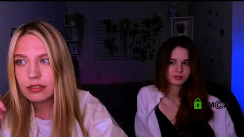 Snapshot of angie_foxy chatting on 05-21-26, 07:32 Angle online show from 05-21-26, 07:32