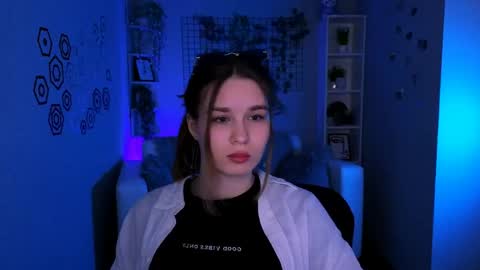 Snapshot of angie_foxy chatting on 05-25-26, 07:31 Angle online show from 05-25-26, 07:31