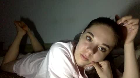 Snapshot of angle_cute05 chatting on 06-14-26, 09:06 Angel Cute online show from 06-14-26, 09:06