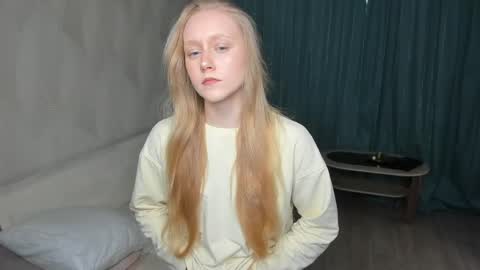 Violet online show from 04-15-26, 07:26