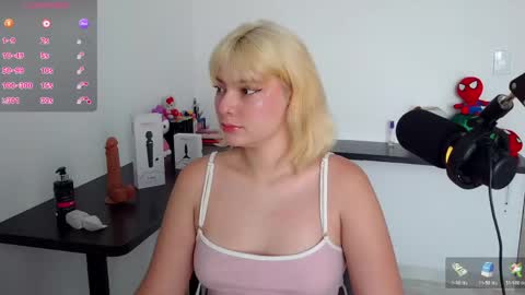 Snapshot of ania_mml chatting on 05-02-26, 01:27 Ania online show from 05-02-26, 01:27