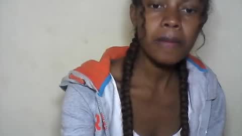 Snapshot of anicha_69 chatting on 06-21-26, 06:27 anicha_69 online show from 06-21-26, 06:27