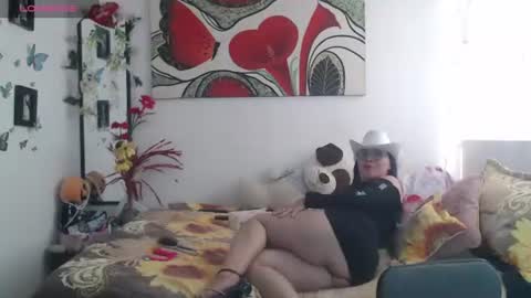 Snapshot of anii_mantilla chatting on 06-12-26, 08:41 Anii Mantilla online show from 06-12-26, 08:41