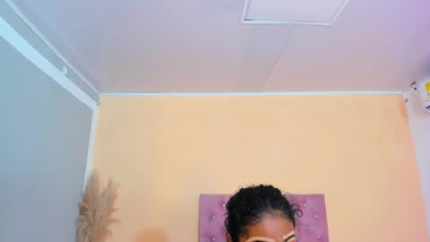 Snapshot of aniie_bby_4u chatting on 12-15-25, 01:54 Any online show from 12-15-25, 01:54