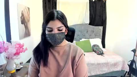 Snapshot of aniisaalii chatting on 06-18-26, 12:09 Anissa online show from 06-18-26, 12:09