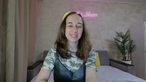 anikabloom online show from 01-31-25, 08:12