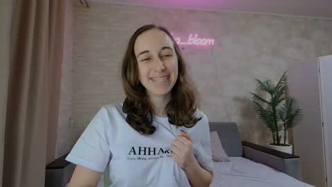 anikabloom online show from 02-02-25, 10:06