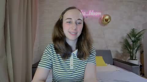 anikabloom online show from 02-18-25, 08:58