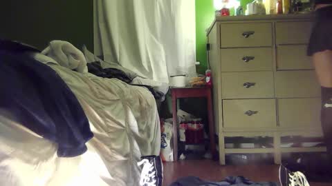 Snapshot of anilyseardor chatting on 12-14-25, 01:05 Ani online show from 12-14-25, 01:05