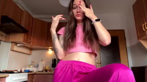 Alice online show from 01-01-25, 10:00