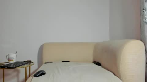 Luna online show from 05-14-26, 05:36