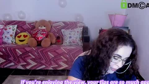 Snapshot of anissyax chatting on 05-11-26, 02:50 AnissyaX online show from 05-11-26, 02:50