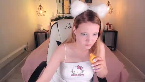 Snapshot of anita_marcelle chatting on 06-26-26, 07:57 Anita online show from 06-26-26, 07:57