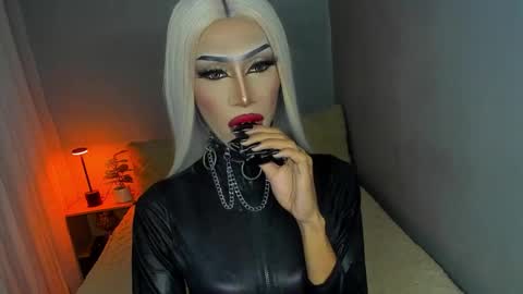 Miss Ann online show from 10-05-25, 08:51