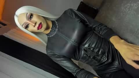 Miss Ann online show from 11-22-25, 09:36