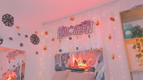 anitaglow online show from 10-31-25, 05:03