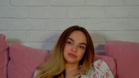 Snapshot of anitaventure chatting on 05-07-26, 04:18 AnitaVenture online show from 05-07-26, 04:18