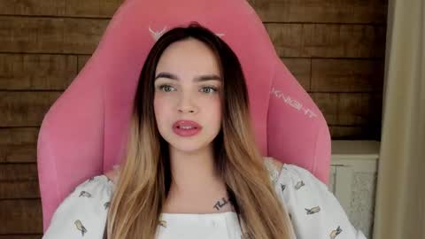 Snapshot of anitaventure chatting on 05-15-26, 04:52 AnitaVenture online show from 05-15-26, 04:52