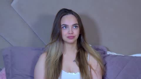 Snapshot of anitaventure chatting on 06-18-26, 04:24 AnitaVenture online show from 06-18-26, 04:24