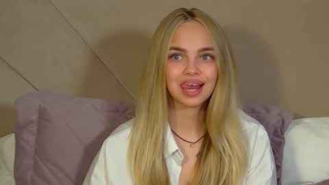 Snapshot of anitaventure chatting on 07-04-26, 04:24 AnitaVenture online show from 07-04-26, 04:24