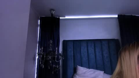 Anittatoro  online show from 11-16-25, 06:02