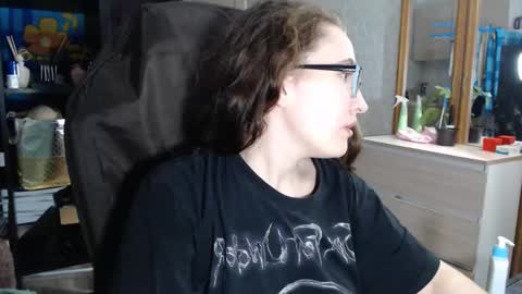 Snapshot of ankey_rayah chatting on 12-03-24, 02:14 Nameless online show from 12-03-24, 02:14