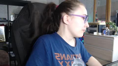 Snapshot of ankey_rayah chatting on 12-26-24, 07:05 Nameless online show from 12-26-24, 07:05