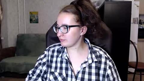 Snapshot of ankey_rayah chatting on 09-13-25, 05:35 Nameless online show from 09-13-25, 05:35