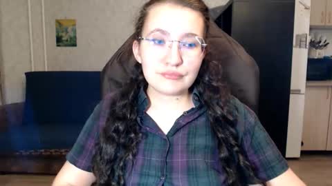 Snapshot of ankey_rayah chatting on 10-06-25, 09:45 Nameless online show from 10-06-25, 09:45