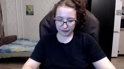 Snapshot of ankey_rayah chatting on 12-21-25, 12:34 Nameless online show from 12-21-25, 12:34