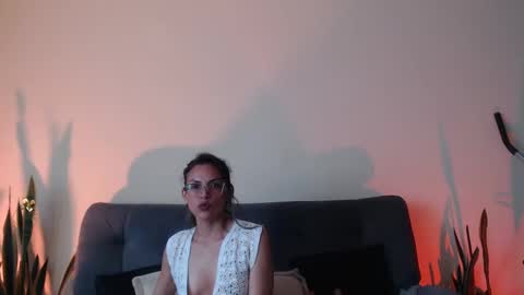 Snapshot of anmaadler chatting on 01-11-25, 04:36 Anma Adler online show from 01-11-25, 04:36